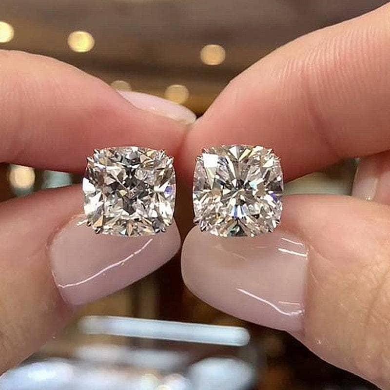 Cushion Cut Lab Grown Diamond Stud Earrings: Minimalist Gold Solitaire