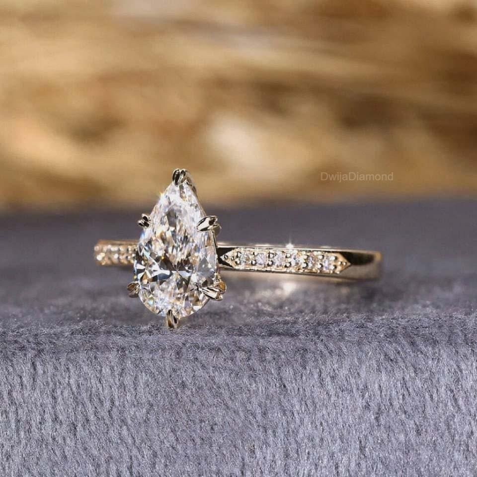 IGI Certified Pear Lab Grown Diamond Engagement Ring: Gold Anniversary Ring