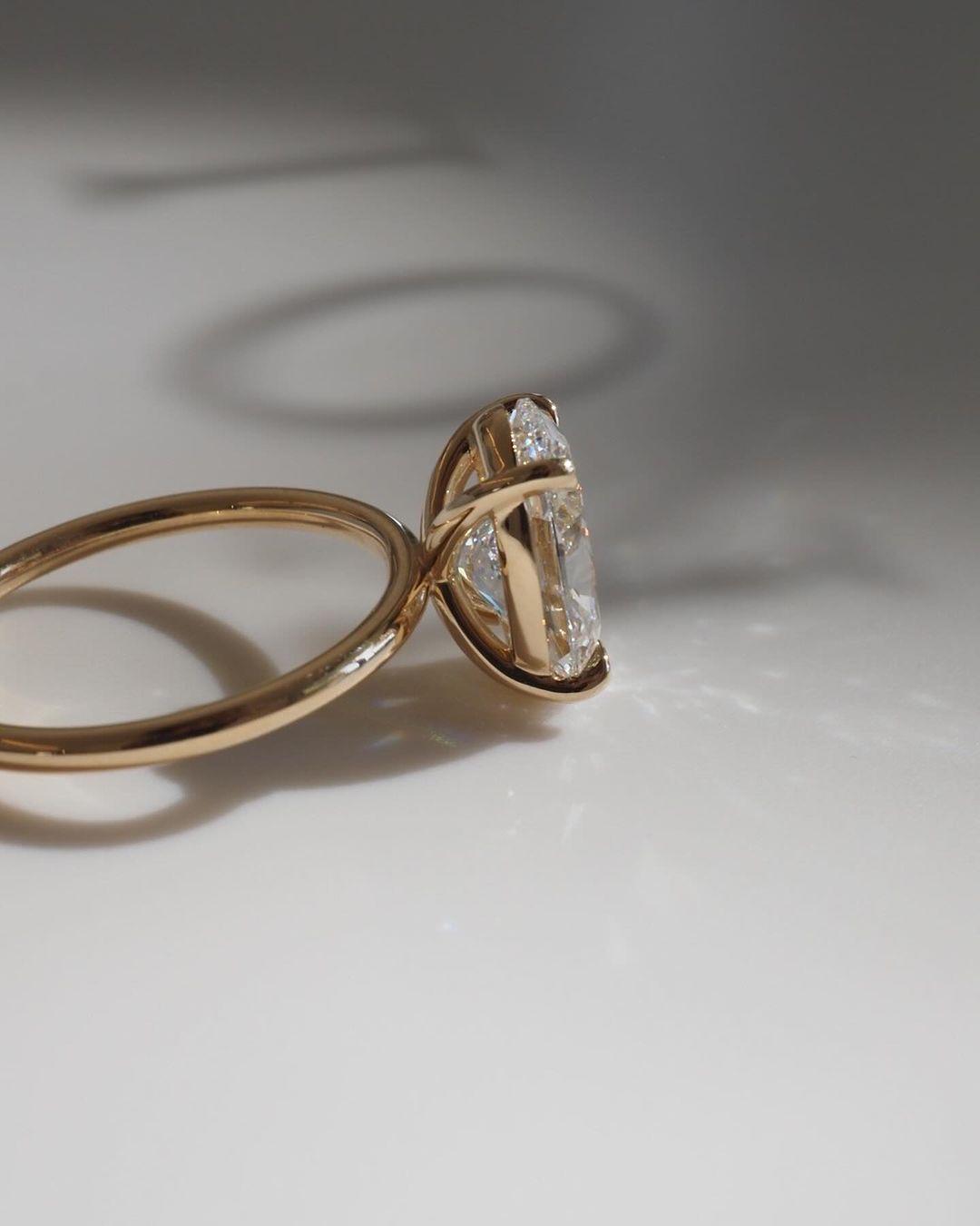 4 CT Oval Lab Diamond Engagement Ring: Hidden Halo, Solid Gold