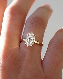 Oval Lab Grown Diamond Engagement Ring: Yellow Gold Solitaire, IGI Certified - Image 6