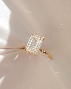 IGI Certified Emerald Cut Lab Grown Diamond Ring: Solitaire Engagement Ring - Image 5