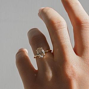Oval Lab Grown Diamond Engagement Ring: Solid Gold Solitaire - Image 3