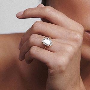 Oval Lab Grown Diamond Solitaire Ring: 14K Gold Wedding Engagement - Image 5