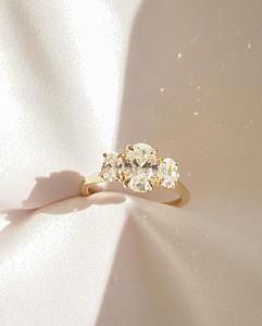 Oval Lab Grown Diamond Engagement Ring: 2.50 TCW Three Stone Wedding Ring - Image 3