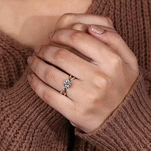 Lab Grown Diamond Engagement Ring: Twisted Band, Solid Gold - Image 4