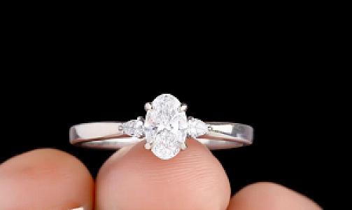 Oval Moissanite Engagement Ring: Three Stone Pear Cut, 2 CT - Image 8