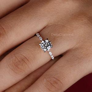 Lab Grown Diamond Engagement Ring: Round Cut Gold Anniversary Band - Image 4
