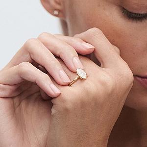 3Ct Oval Lab Grown Diamond Engagement Ring: Bezel Setting, IGI Certified - Image 4