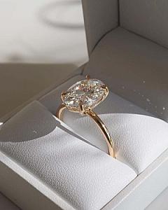 4 CT Oval Lab Diamond Engagement Ring: Hidden Halo, Solid Gold - Image 3