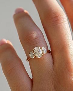 Oval Lab Grown Diamond Engagement Ring: 2.50 TCW Three Stone Wedding Ring - Image 6