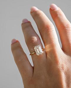 IGI Certified Emerald Cut Lab Grown Diamond Ring: Solitaire Engagement Ring - Image 3