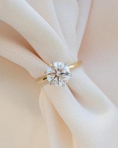Lab Grown 2 Carat Diamond Engagement Ring: 18K Gold Hidden Halo - Image 1