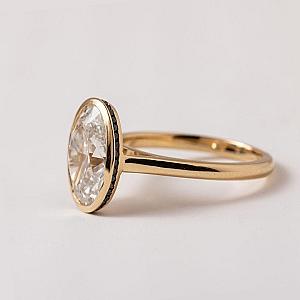 2Ct IGI Certified Oval Lab Grown Diamond Ring: 14K Gold Bezel Setting - Image 3
