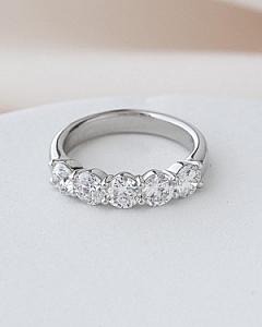Lab Grown Diamond Wedding Band: 5 Stone Round Cut EF/VS Stackable Ring - Image 3