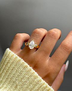 Pear Cut Lab Grown Diamond Engagement Ring: 14K Gold Solitaire - Image 5