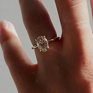 Oval Lab Grown Diamond Engagement Ring: Solid Gold Solitaire - Image 4