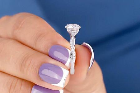Moissanite Engagement Ring: 1.0 CT Round Cut, Twisted Vine Band - Image 3