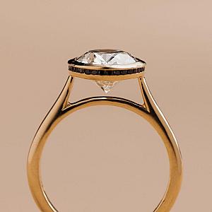 2Ct IGI Certified Oval Lab Grown Diamond Ring: 14K Gold Bezel Setting - Image 6