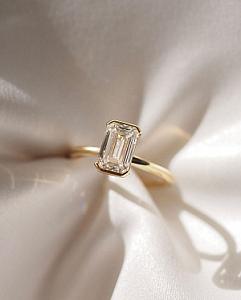 2.00CT Emerald Cut Lab Grown Diamond Ring: 14K Yellow Gold Half Bezel Set - Image 2