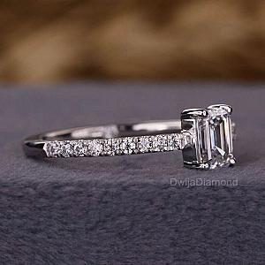 Emerald Cut Lab Grown Diamond Engagement Ring: Solid Gold Solitaire - Image 4