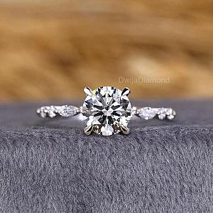 Lab Grown Diamond Engagement Ring: Round Cut Gold Anniversary Band