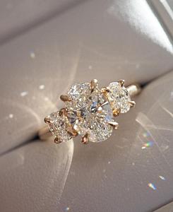 Oval Lab Grown Diamond Engagement Ring: 2.50 TCW Three Stone Wedding Ring - Image 1