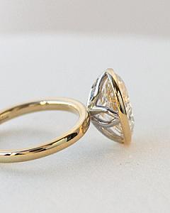 4 CT Oval Lab Grown Diamond Ring: Bezel Setting, Solid Gold - Image 5